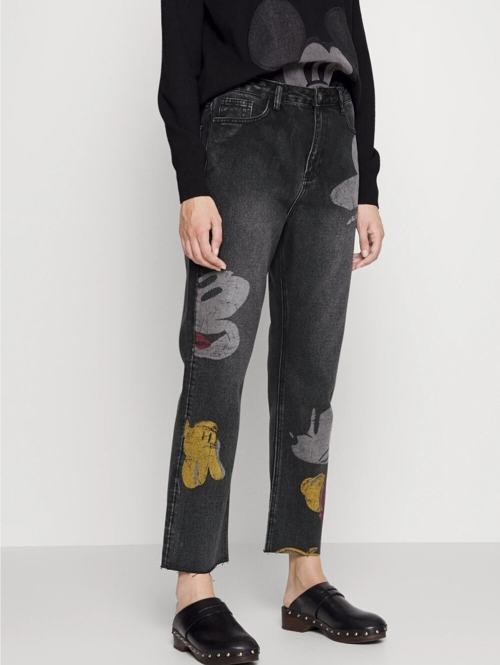 Desigual Women's Black Mickey Mouse Print Jeans Straight Leg Raw Hem SZ 38  Crop